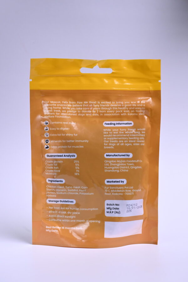 Back of Paw Me Good Fresh Tuna & Chicken Bites packaging with ingredients and guaranteed analysis